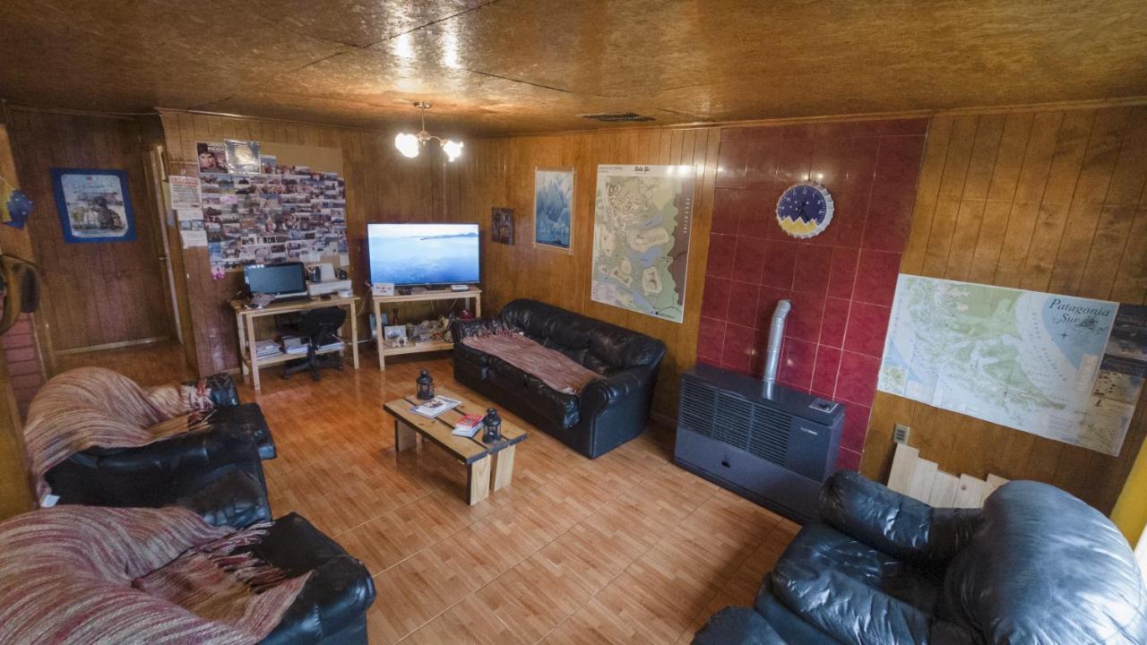 ホテル Isla Yu Patagonia プエルト・ナタレス エクステリア 写真